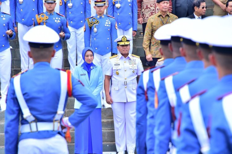 "Peduli pada Aspek Pendidikan, Kepala Staf Angkatan Laut (Kasal) Hadiri Peresmian Gedung Graha Utama Akademi Militer Magelang"