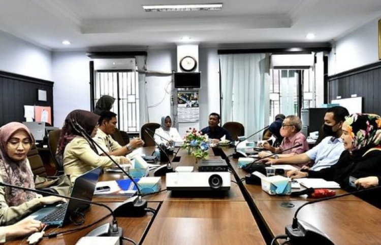 Komisi II DPRD Pekanbaru Melakukan Hearing Bersama Bapenda Kota Pekanbaru