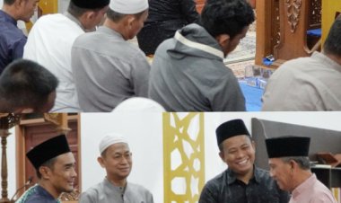 Wakil Bupati H. Sulaiman Memimpin Sholat Tarawih Berjamaah di Masjid Khairunnas