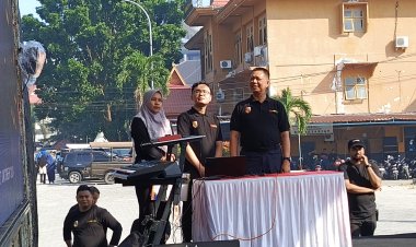 Gebyar PBB 2024: Walikota Pekanbaru Serahkan Insentif untuk Peningkatan Kepatuhan Pajak