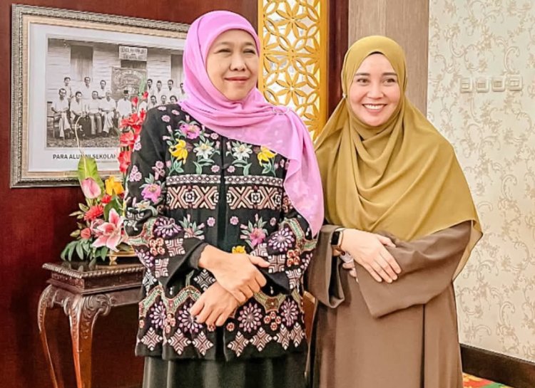 Senator Sawitri SE M.Sos Hadiri Khotmil Qur'an dan Gebyar Sholawat Bersama 29 Ribu Jamaah di Siak