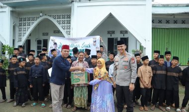 Kapolres Inhu dan Wartawan Berbagi Sembako ke Pondok Yatim As-Syamsiah