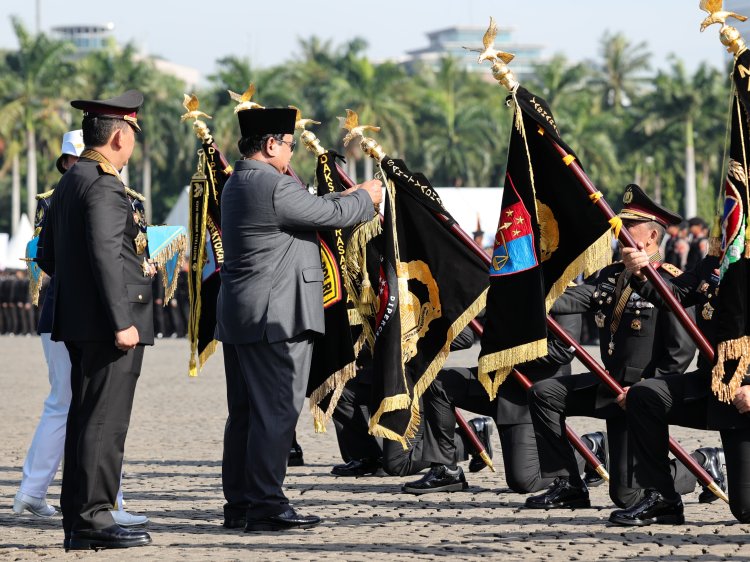 Presiden Anugerahkan Nugraha Sakanti ke Divisi Humas Polri dan Satker Unggulan