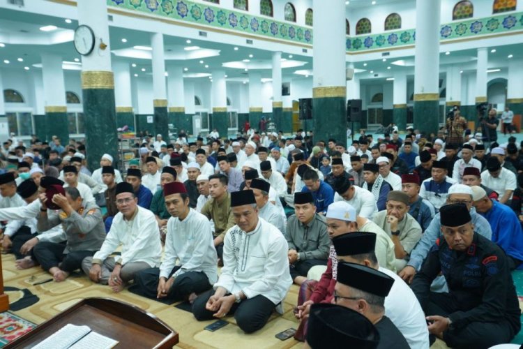 Tabligh Akbar Riau 1447 H: UAS Ajak Hijrah Penuh Makna