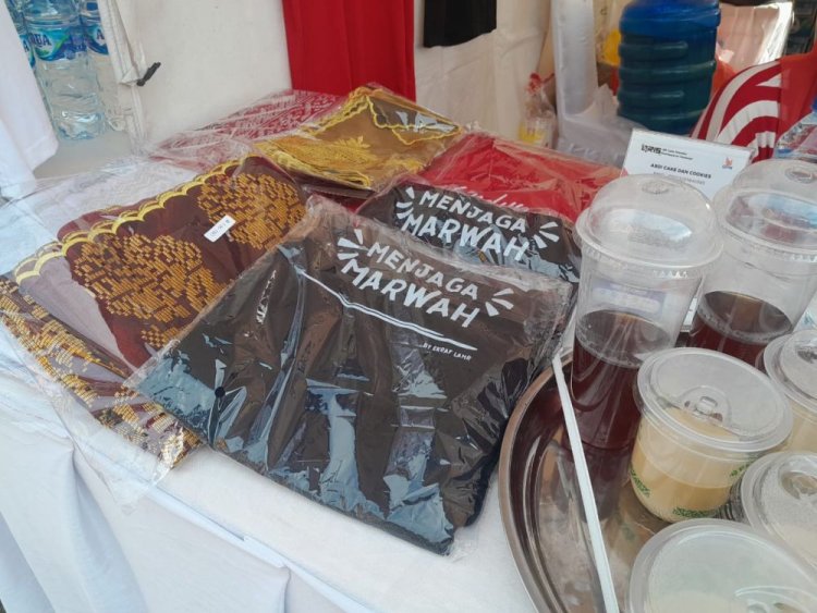 Ekraf LAMR Meriahkan Riau Bhayangkara Run 2025 dengan Bubur Lambuk