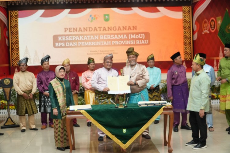 Pemkab Rohil-BPS Teken MoU Satu Data Indonesia