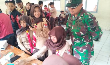 Babinsa Dukung Skrining Kesehatan Pelajar SMK Selo