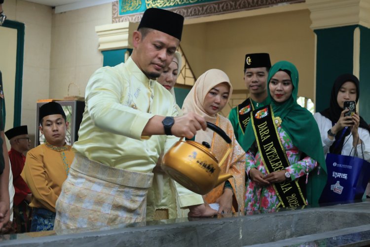 Agung Nugroho Pimpin Ziarah Sejarah Jelang Ramadan di Pekanbaru