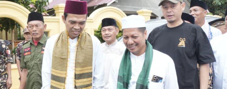 Muklisin Dampingi Safari Dakwah UAS di Hulu Teso Kuansing